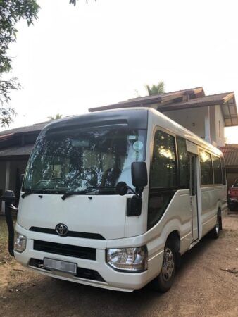 Coaster Buses in Qatar